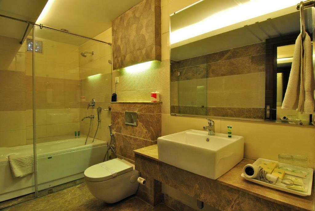 The Habitare Gurgaon Hotel Eksteriør billede